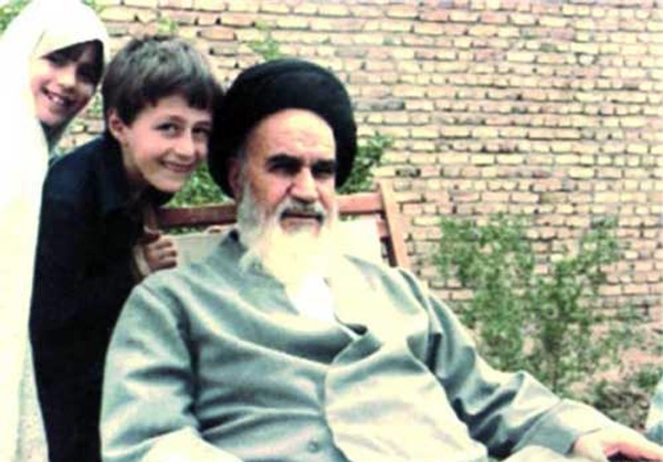 امام خمینی(رح) پوری دنیا کے محبوب