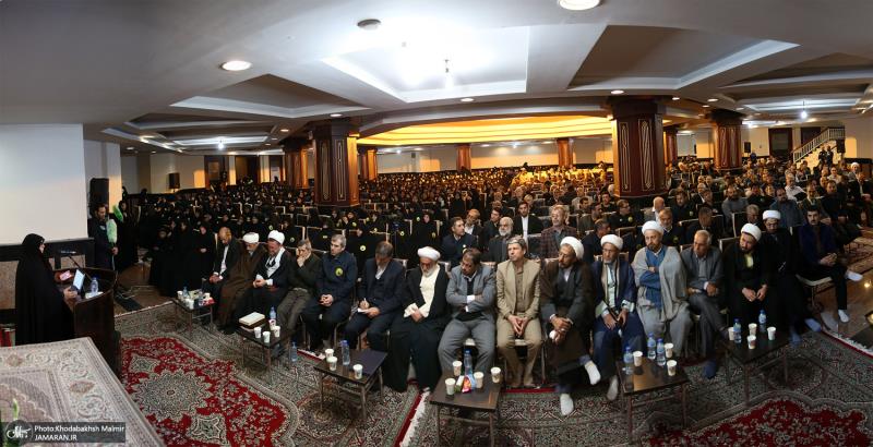 امام خمینی(رح) کے حرم میں رضا کارانہ خدام کی کانفرنس منعقد ہوئی