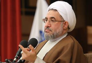 عالم اسلام میں اسلام کو زندہ کیا ہے