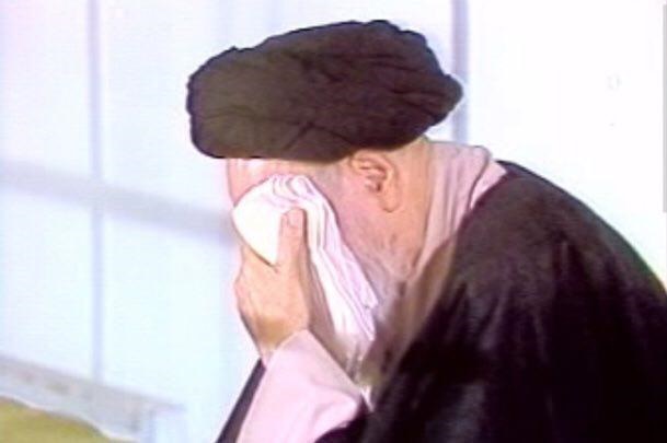 20 منٹ تک امام خمینی روتے رہے