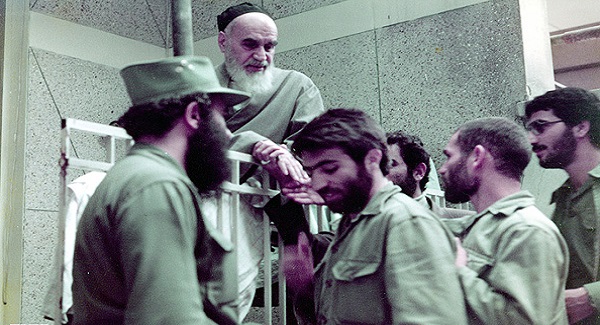 فوج کا امام خمینی کے حق میں 