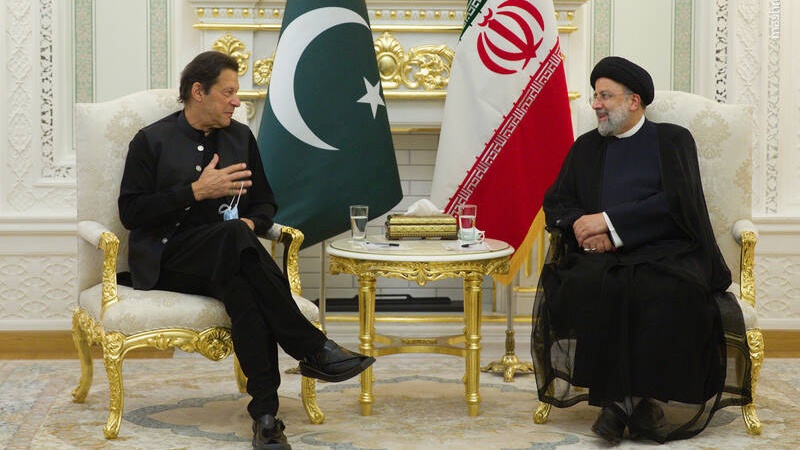 صدر رئیسی اور عمران خان کی تاجکستان میں ملاقات، علاقائی مسائل پر گفتگو