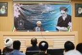 تصویری رپورٹ/موسسہ تنظیم و نشر آثار امام خمینی کے شعبہ بین الاقوامی کی جانب سے شعری کانفرنس کا انعقاد کیا گیا