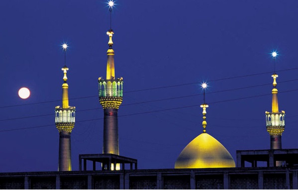 امام خمینی(رح) کے مزار کی عمارت کو کیوں تنقید کا نشانہ بنایا جا رہا ہے؟