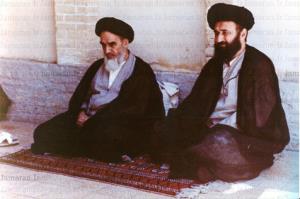 امام خمینی (رح) کی موجودگی میں محفل انس با قرآن 