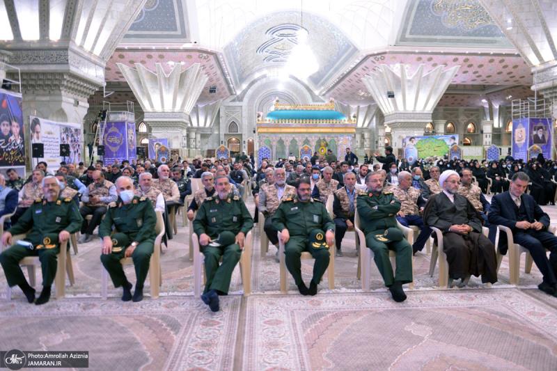 ‫حرم امام خمینی (رح) میں بسیجیان (رضاکارانہ افواج) کی حاضری اور ان کی تمناؤں سے تجدید عہد/ 2022ء