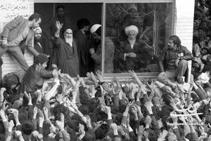 ایران میں امام خمینی کا شاندار استقبال 