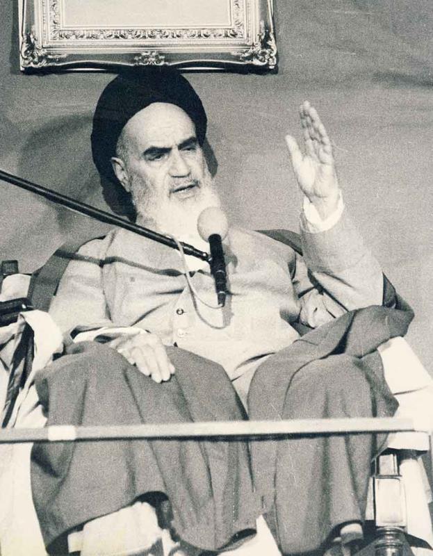 ایرانی عوام نے اس ملک کو اسلامی بنایا ہے:امام خمینی