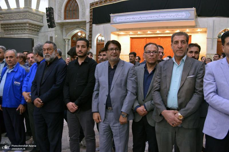 حرم امام خمینی (رح) میں، توسعہ تعاون بنک (کوآپریٹو بینک) کے مینیجرز اور ملازمین کی حاضری اور ان کی تمناؤں سے تجدید عہد /2023ء