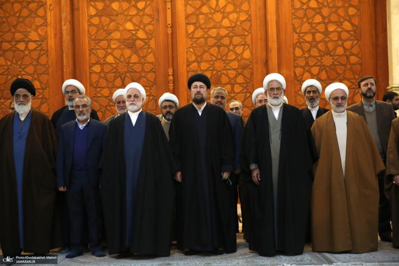 عشره فجر کی مناسبت سے، حرم امام خمینی (رح) میں اور عدلیہ کے سربراہ اور اعلیٰ عدالتی حکام کی حاضری ان کی تمناؤں سے تجدید عہد /2024ء