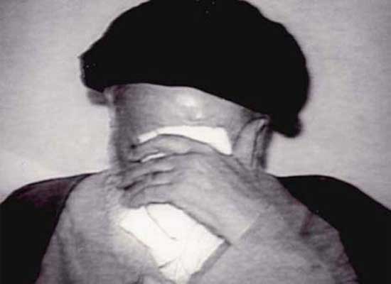 یہ آنسو امام حسین علیہ السلام کی مظلومیت اور ظالموں کا ظلم کو بیان کرتے ہیں۔