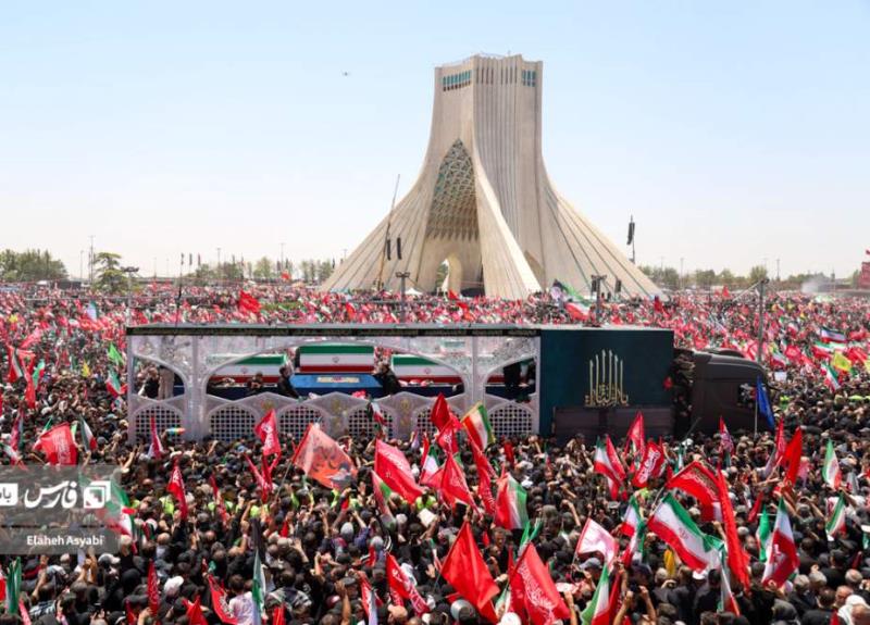 سپریم لیڈر ایران کا تشییع جنازہ اور پاکستانی اخبارات کے کالم