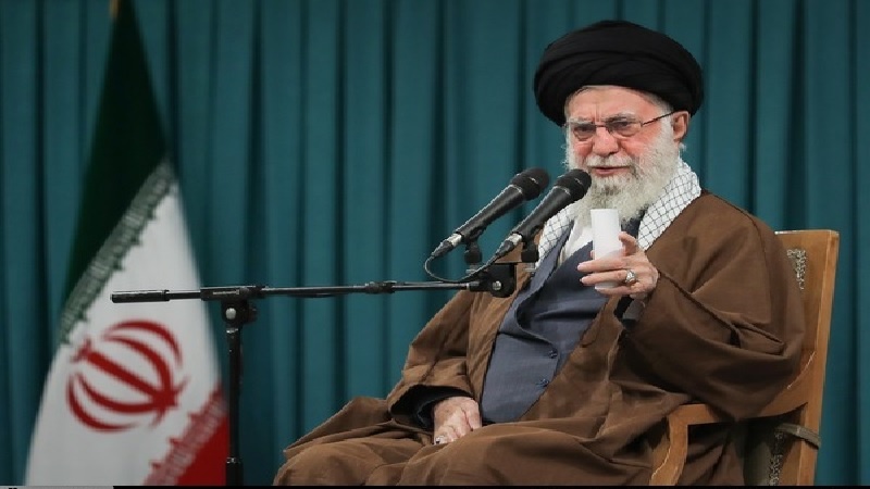 اسلامی جمہوری ایران مٹھی بھر تخریب کاروں کے سامنے ہرگز سرنڈر نہیں کرے گا، رہبر معظم