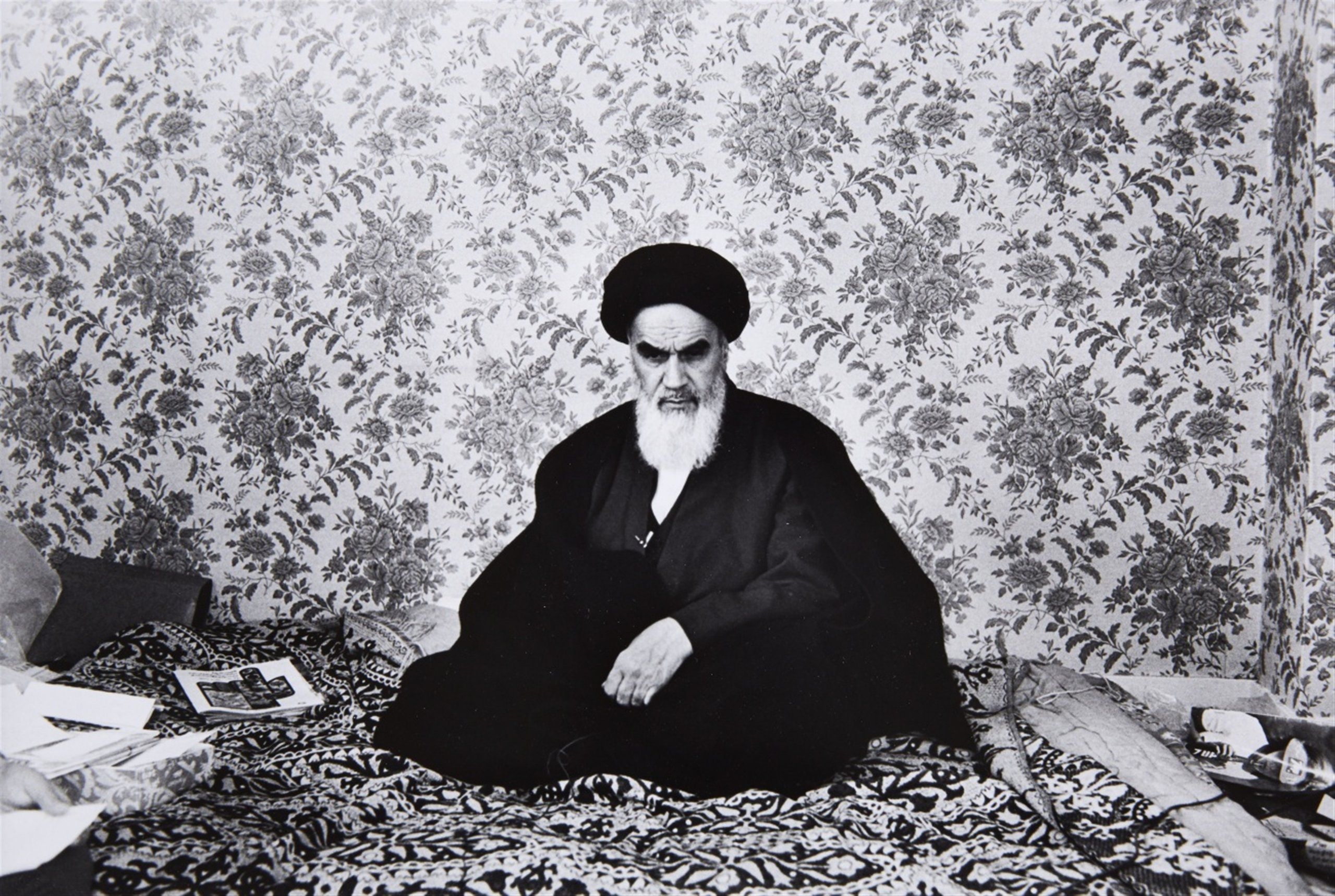 « Les ennemis profitent des disputes entre musulmans », a déclaré l`imam Khomeini (ra)