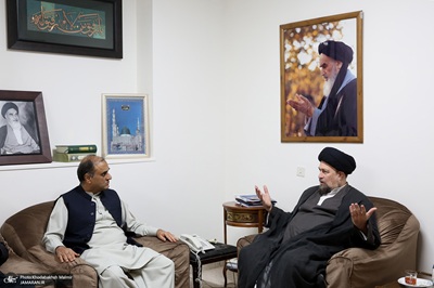 Rencontre de l’ambassadeur du Pakistan avec l’ayatollah Seyyed Hassan Khomeini
