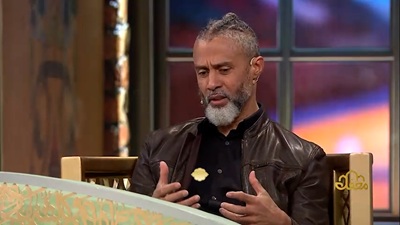 Comment un livre de l`Imam Khomeini a bouleversé la vie d`une star du basketball américain 