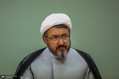 Komsari, président de l`Institut de compilation et de publication des œuvres de l`Imam Khomeini : « Préserver la sincérité », « la loyauté » et « la moralité » comptaient parmi les principes éthiques de l`Imam